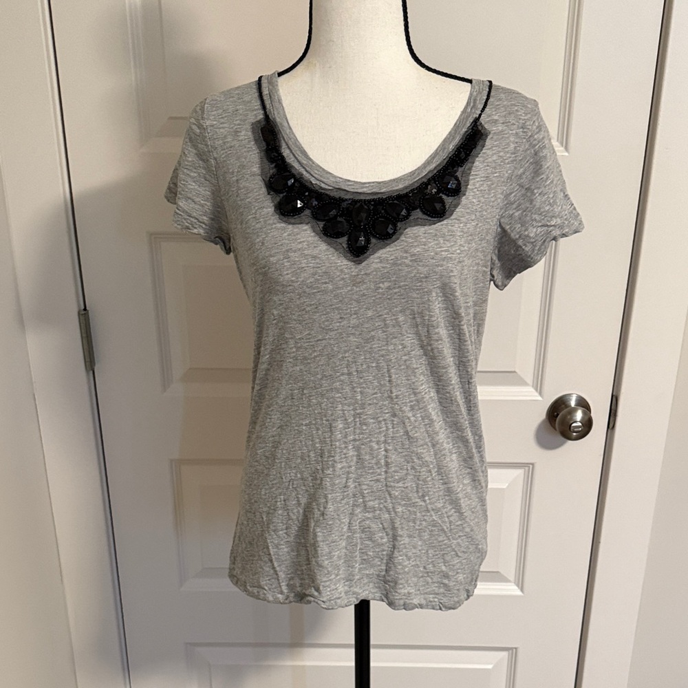 Merona| Elegant Gray Short Sleeve Top with Black Accents